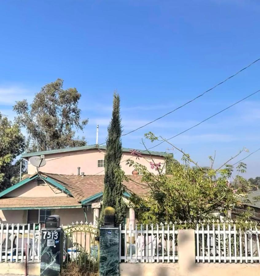 Rosemead Homestay Bagian luar foto